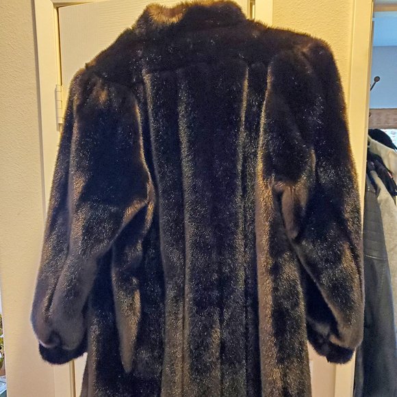 UNISEX Elegant French Designer Tissavel Brown Faux Fur Mink Coat! - Picture 3 of 11